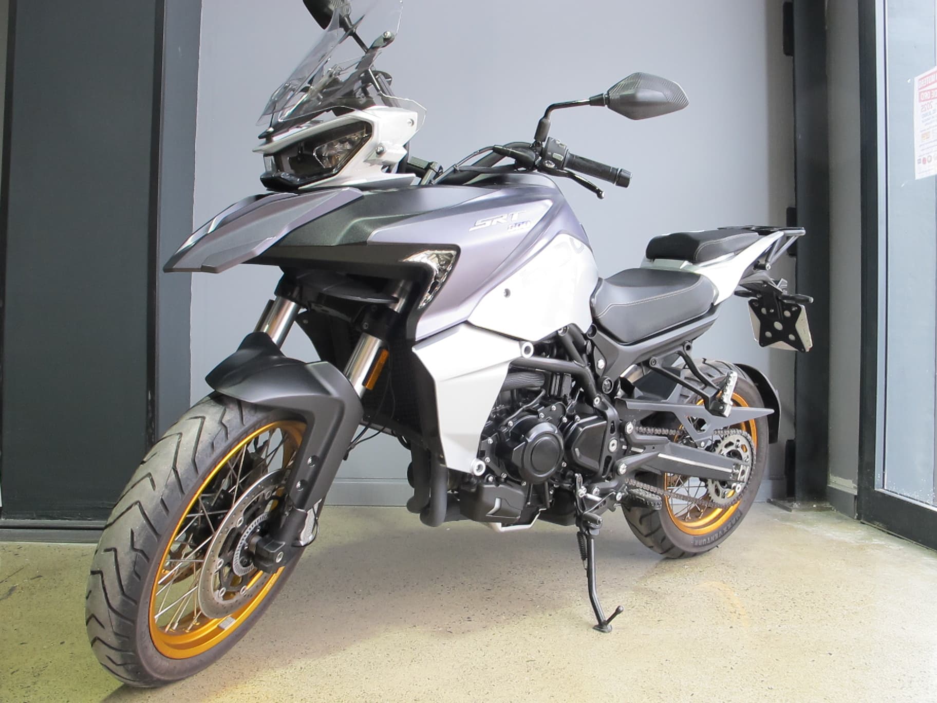 QJ Motor SRT 800 X FULL
