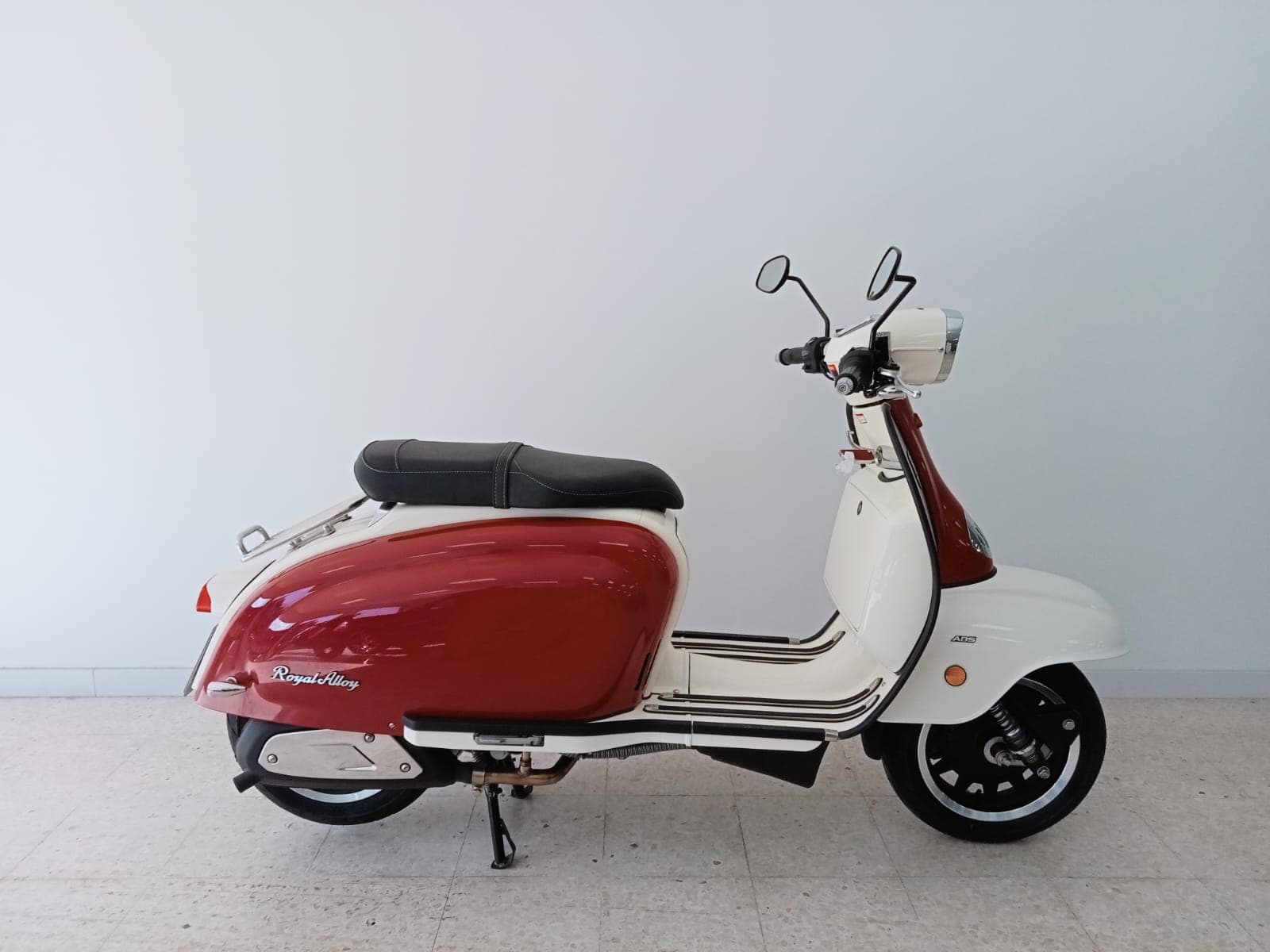 Royal Alloy TG 300