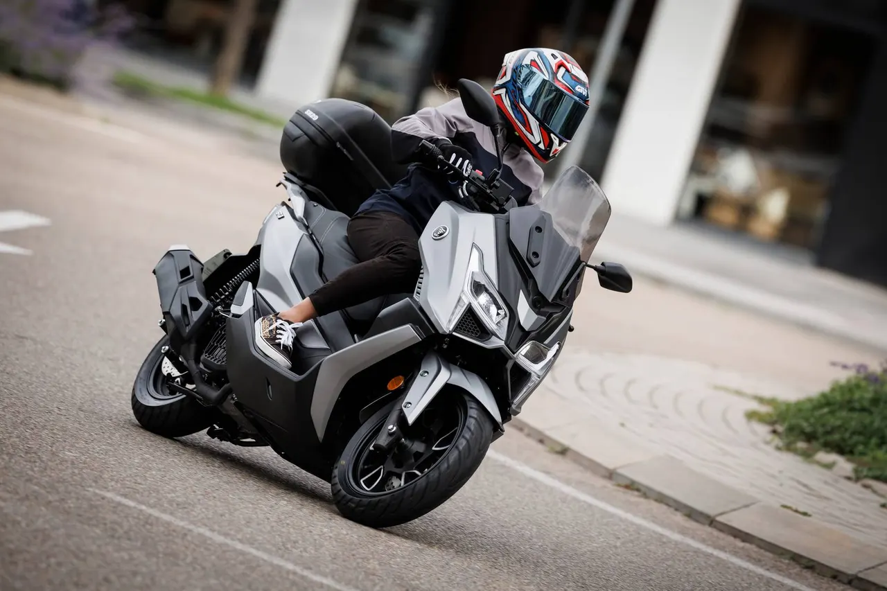 Detalle de SR1 125 Voge 2