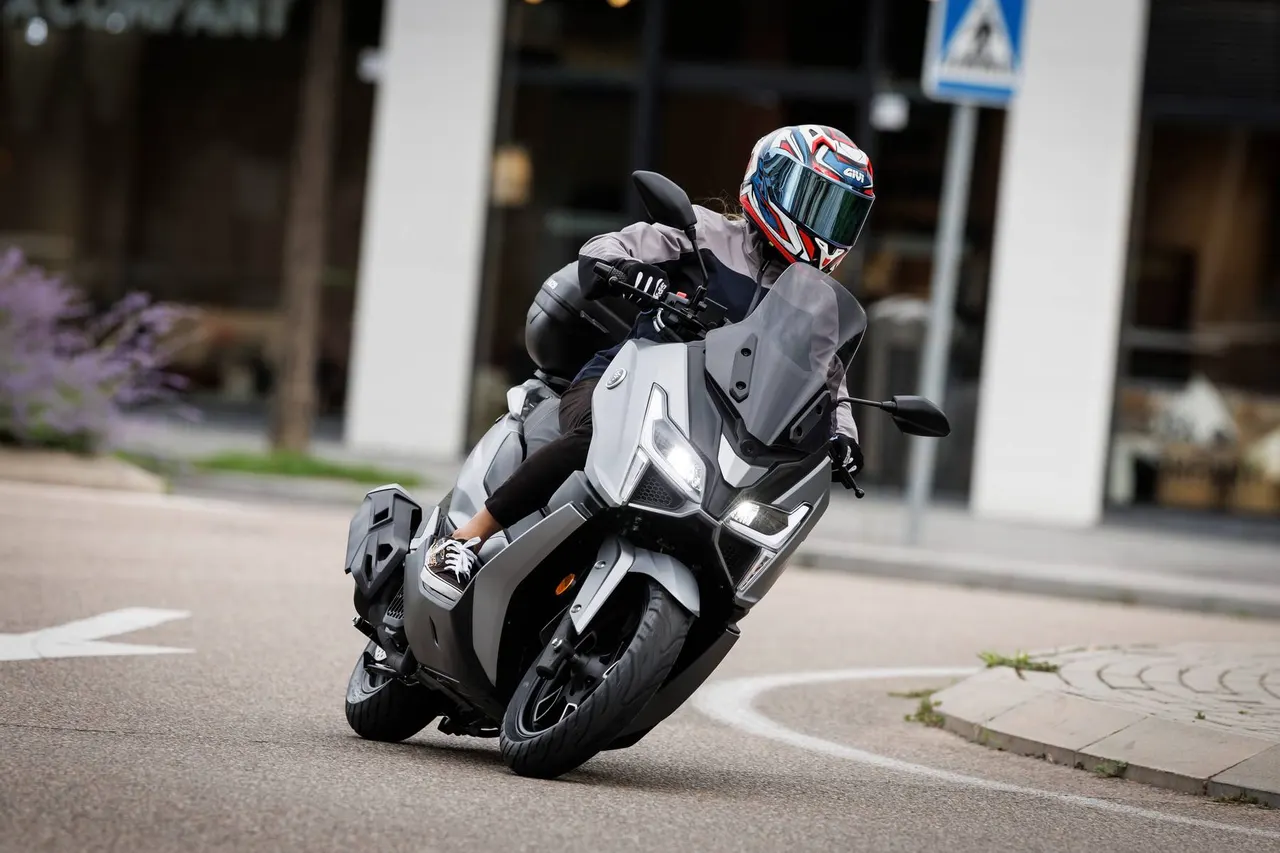 Detalle de SR1 125 Voge 0