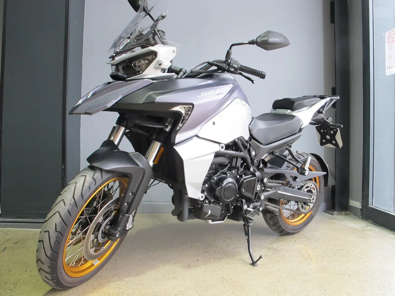 QJ Motor SRT 800 X FULL