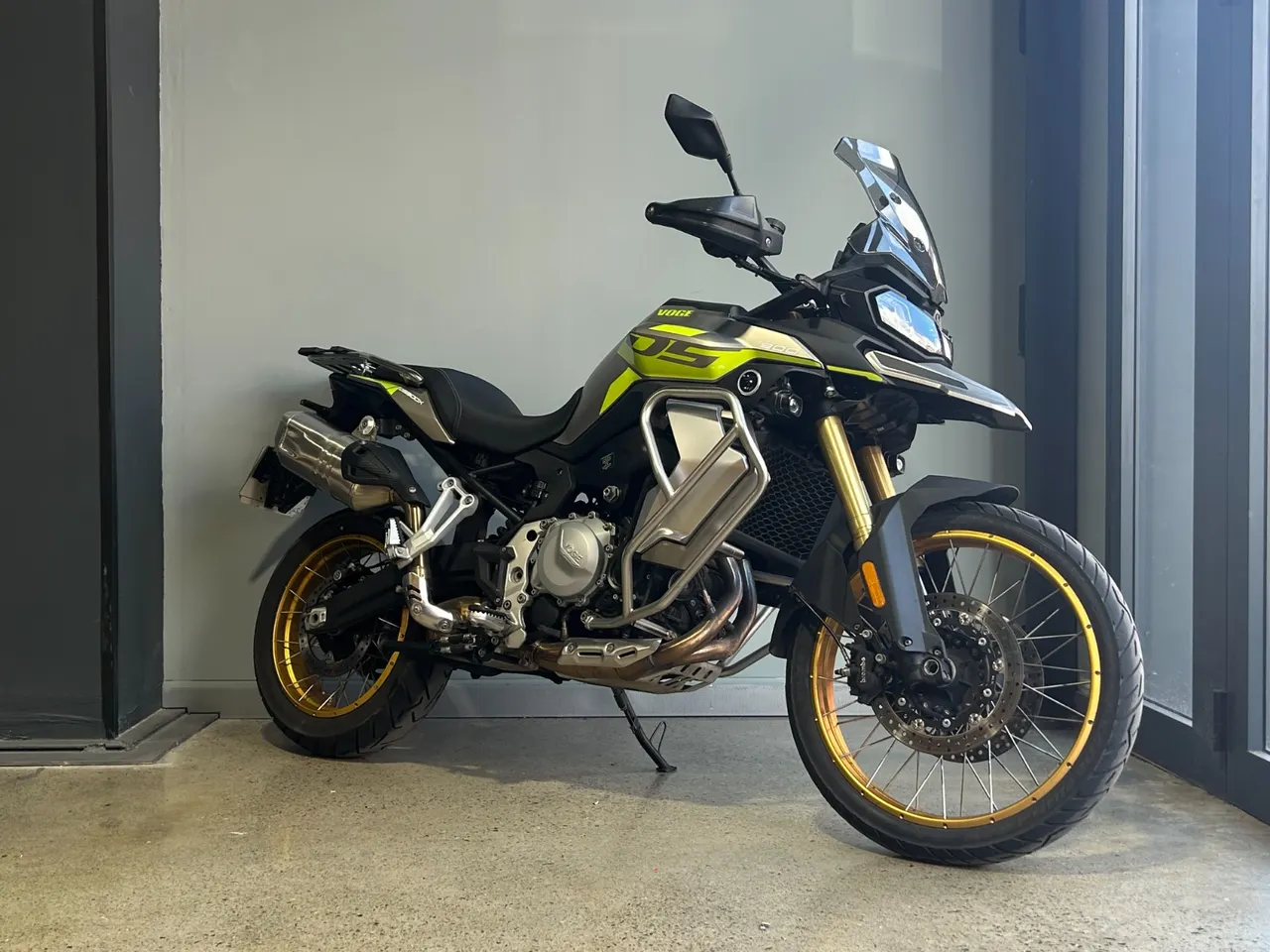 Voge 900DSX